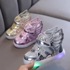 Светящиеся кроссовки, детская обувь для мальчиков и девочек, светодиодная обувь, детская спортивная обувь с мигающими огнями, светящиеся блестящие Повседневные детские ботинки на плоской подошве с крыльями