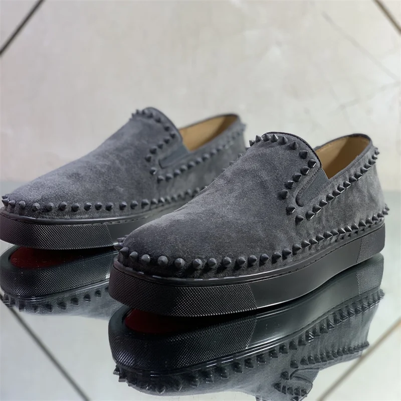 

Top Luxury Fashion High Quality Dark Grey Suede Genuine Leather Party Flats Men Shoes Casual Loafers Women Circle Spike Sneakers