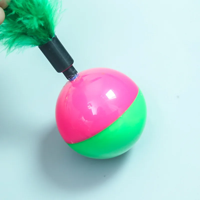 Товары для кошек Интерактивная игрушка-неваляшка с перьями и шариками игра simons