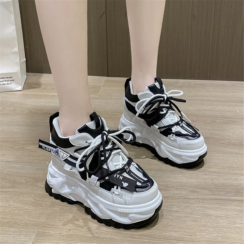 Женские кроссовки на массивной платформе 10 см повседневные дышащие танкетке