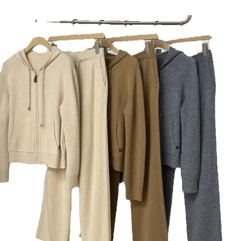 Женский кашемировый брючный костюм