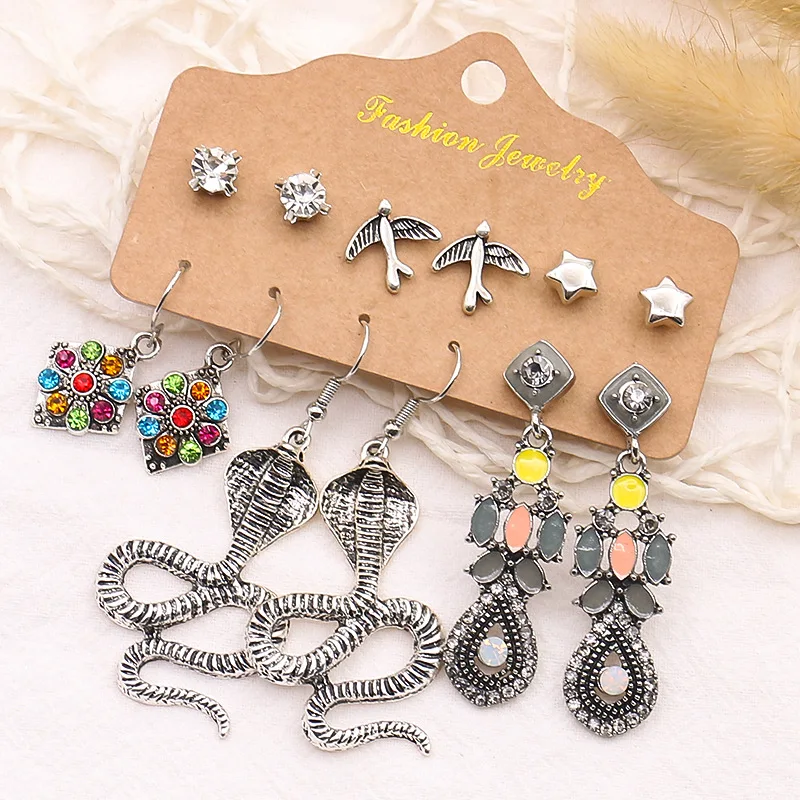 Набор серебряных серег-гвоздиков в стиле ретро 6 пар |