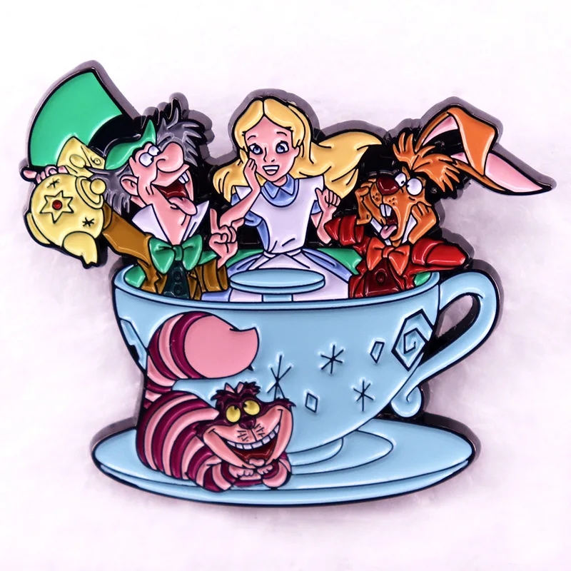 Эмалированные булавки с героями мультфильма Алиса в стране чудес