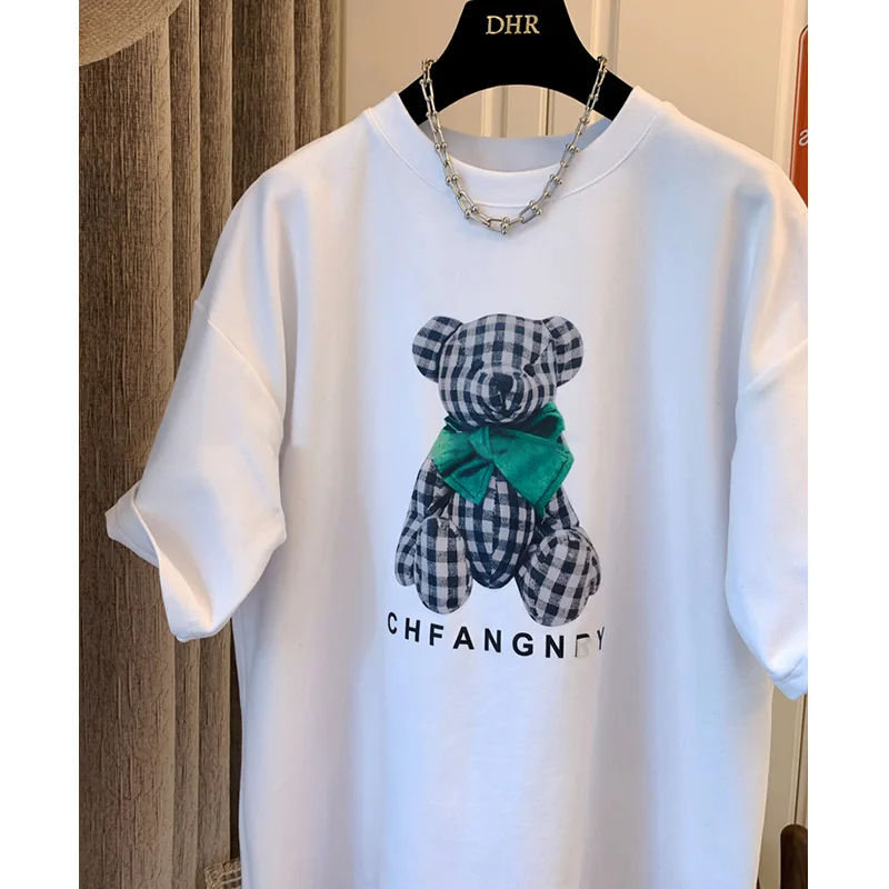 Женская футболка с коротким рукавом медведем |