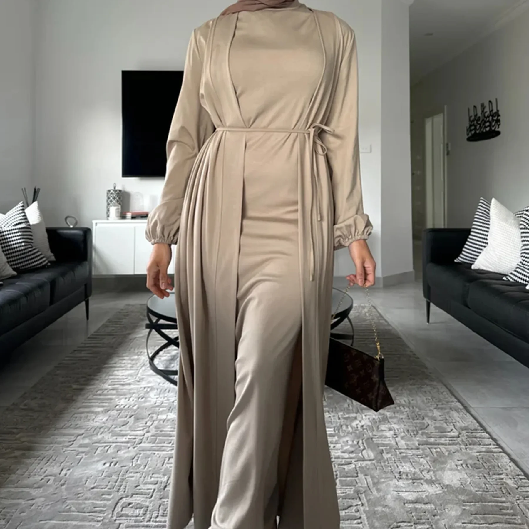 Обычный открытый комплект из 2 предметов Абая кимоно с внутренним платьем