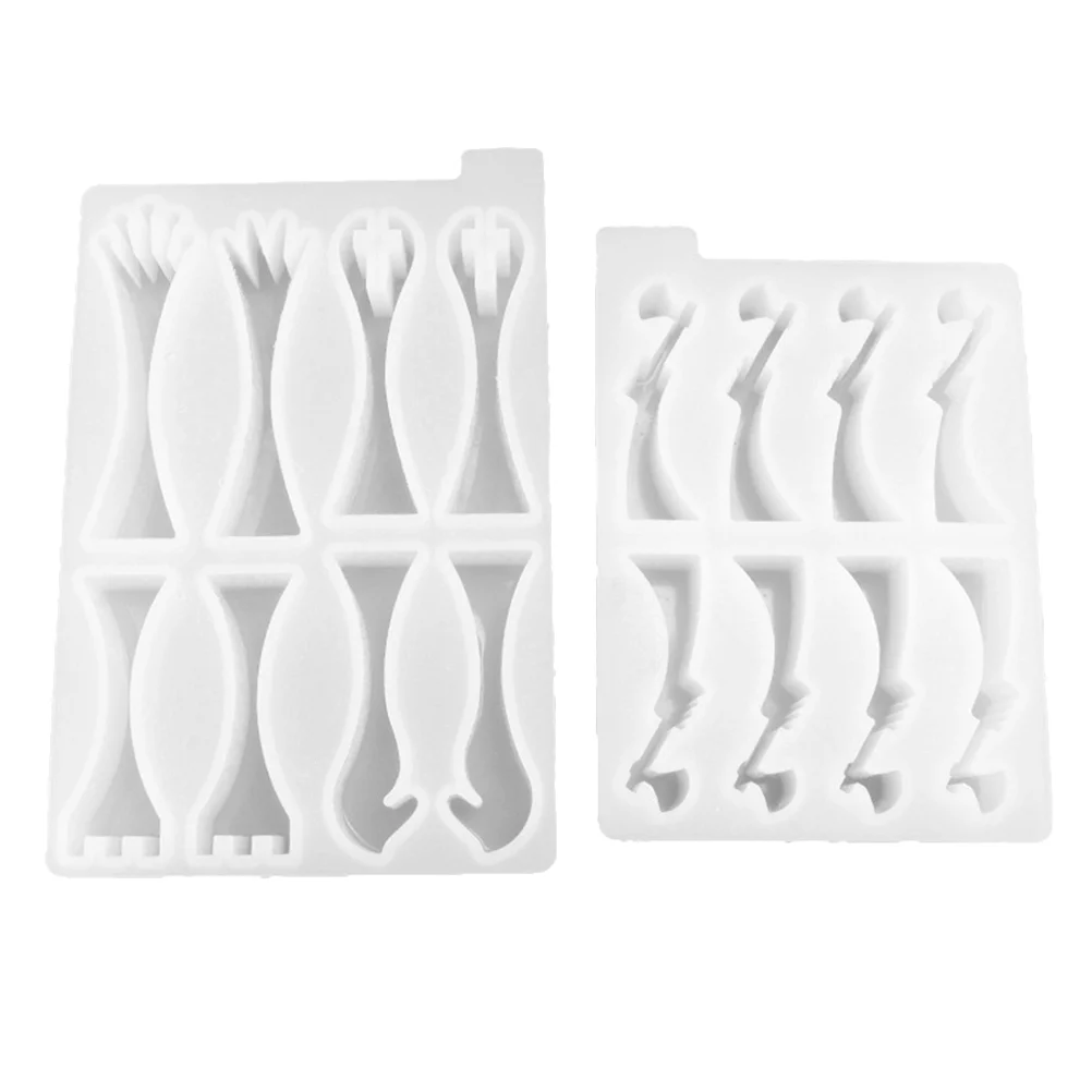 

2Pcs Chess Molds Nice Fine Safe Chess Pieces Making Tray Chessman Silicone Moulds Chess Pieces Mold