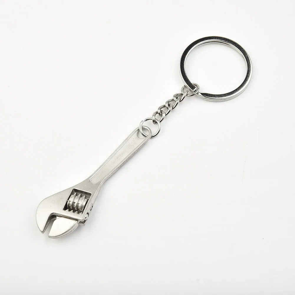 

Mini Car Metal Wrench Keychain Creative Key Rings Portable Car Universal Spanner For Bicycle Motorcycle Car Repairing