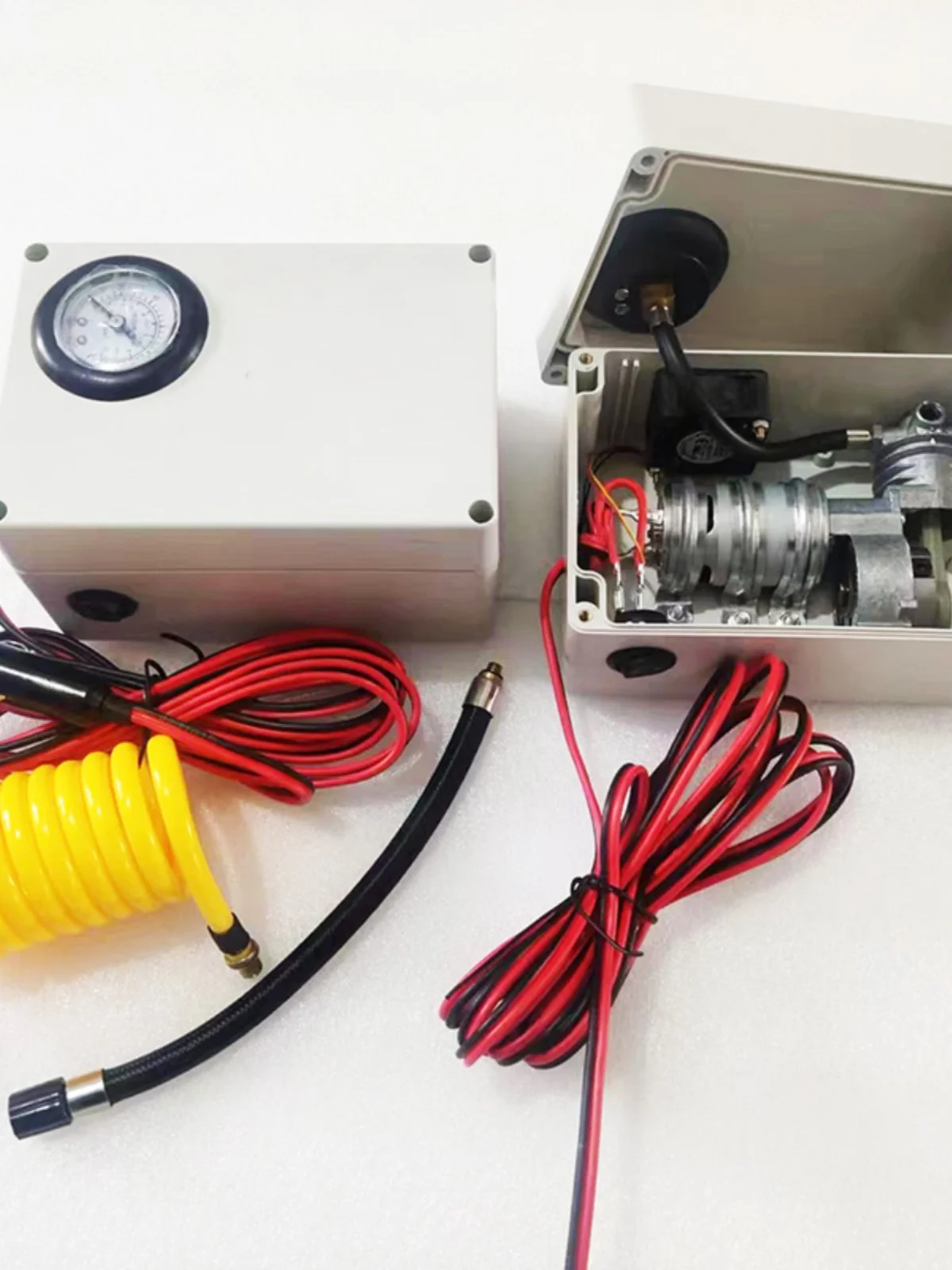 Насос Воздушный Автомобильный с металлическим шестерёнчатым двигателем 12 В