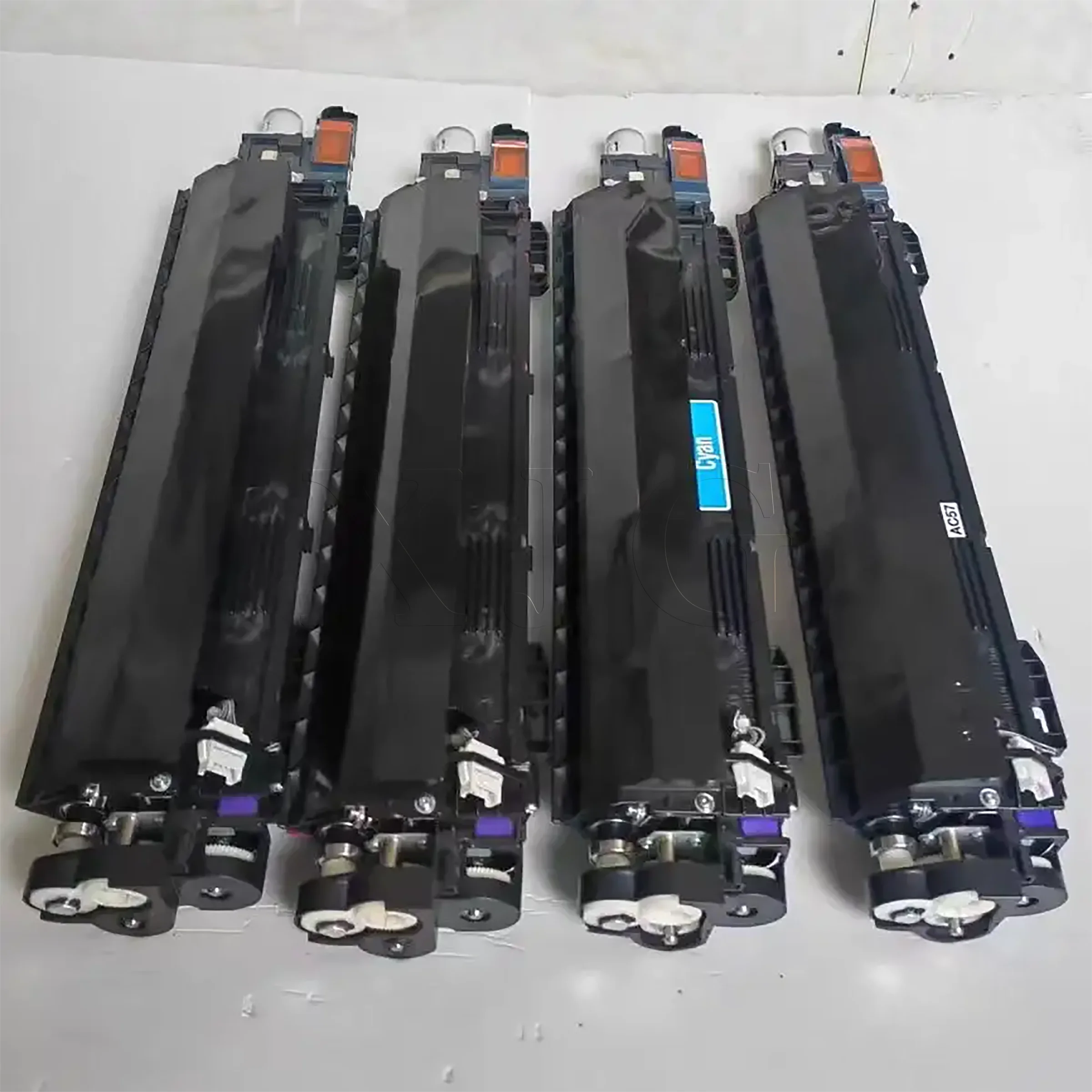 Фото A5AWR70155 A5AWR70177 Блок разработчика для Konica Minolta Bizhub Press C1085 1085 C1100 C6085 6085 C6110 C6100 Сборка разработчика №4