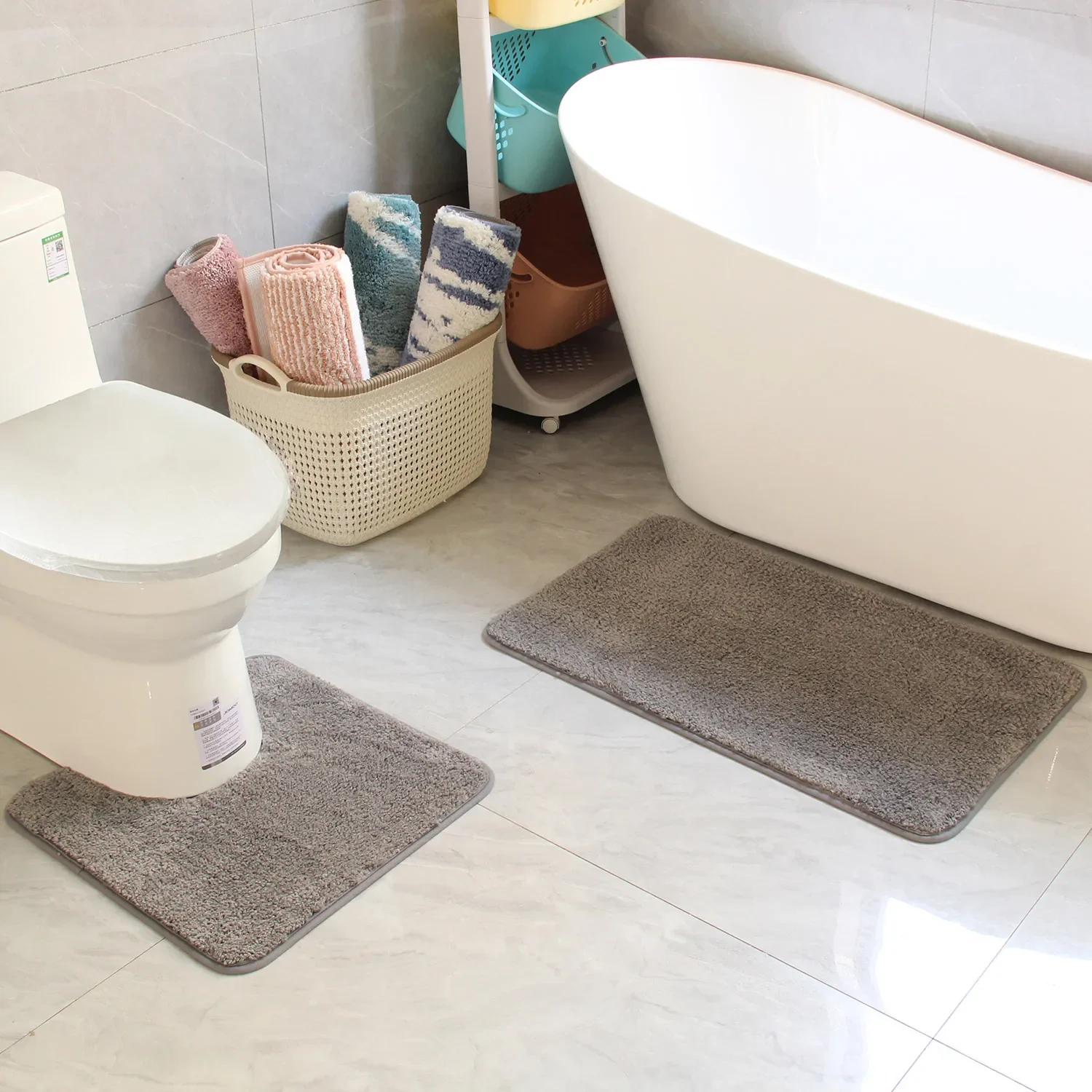 

Двухсекционный U-образный коврик для ванной из резины