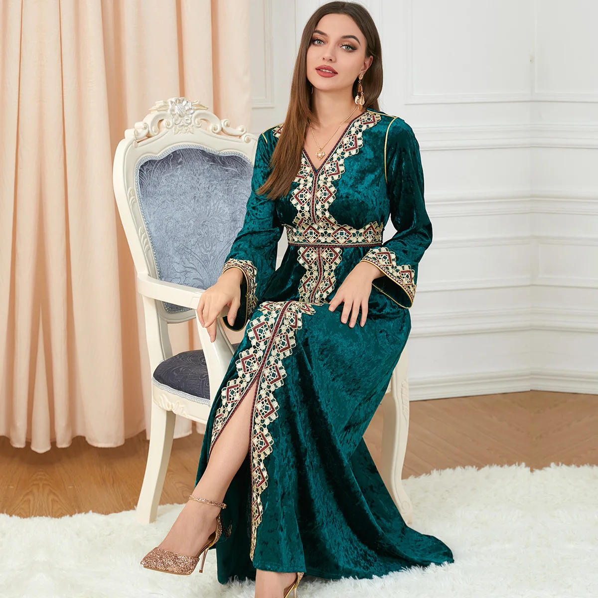 Embroidery Women Abaya Kaftan Dubai Turkey Robe Muslim Fashion Luxury Islam Clothing African Long Dresses Kimono Ramadan Caftan