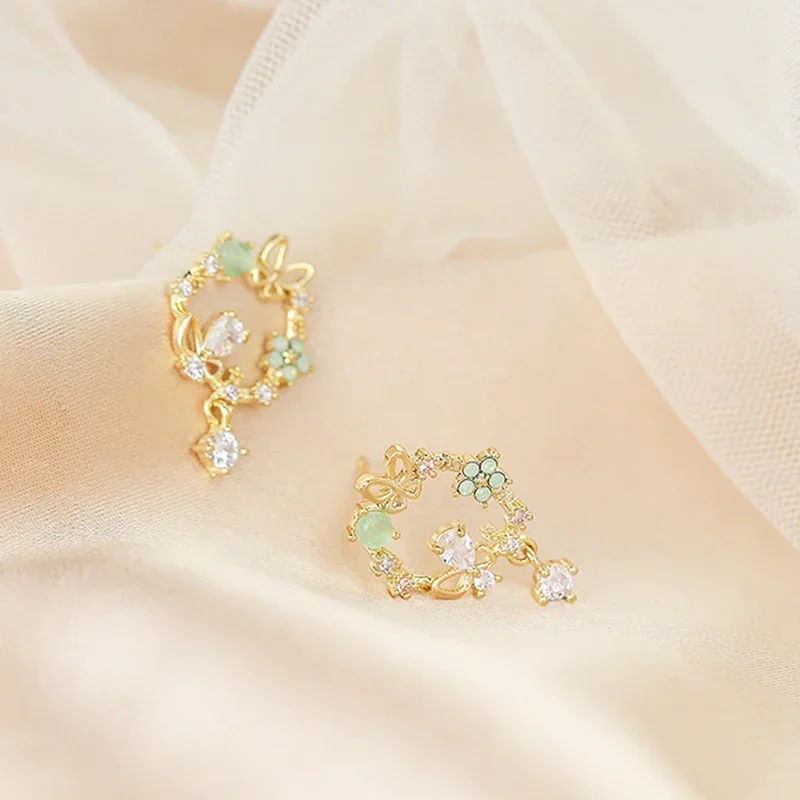 Женские серьги-гирлянды в виде бабочек серебро пробы