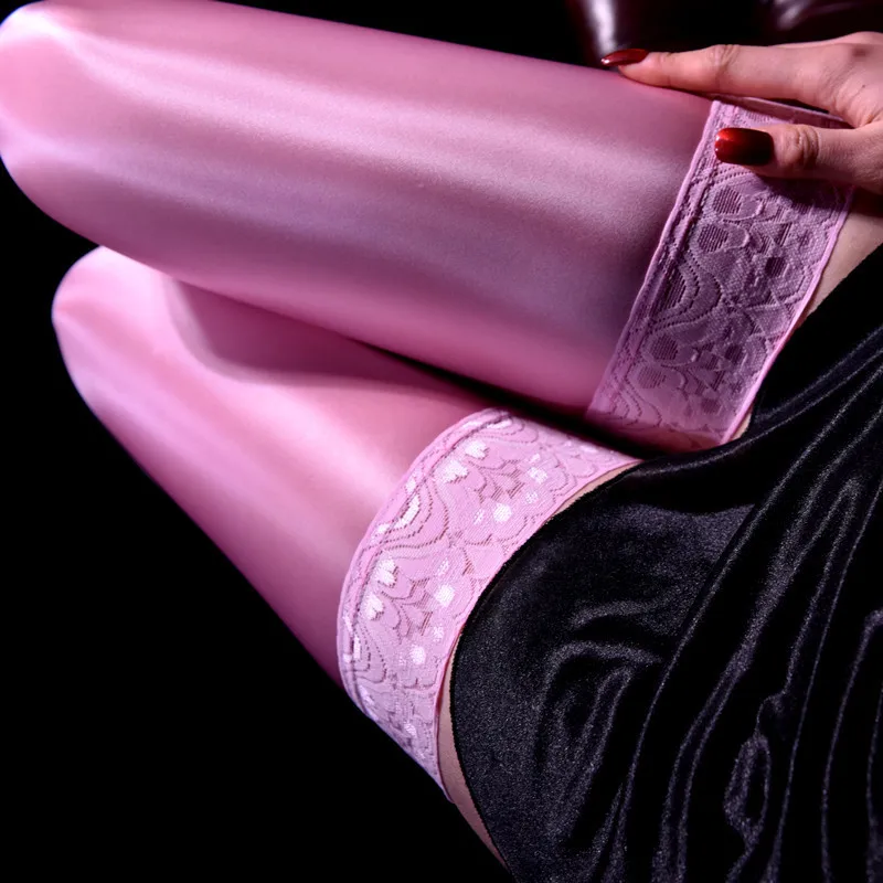 

Сексуальные мужские блестящие высокие чулки выше колена ярких цветов в винтажном стиле