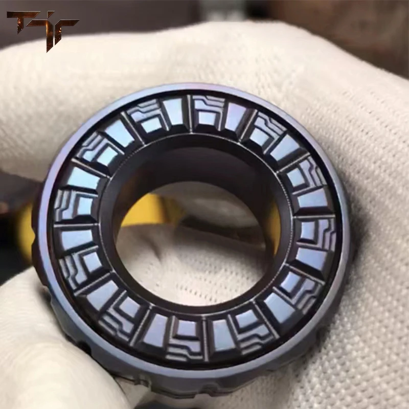 TJR Finger Ring Metal Ratchet Decompression Fingertip Gyroscope Push Slider