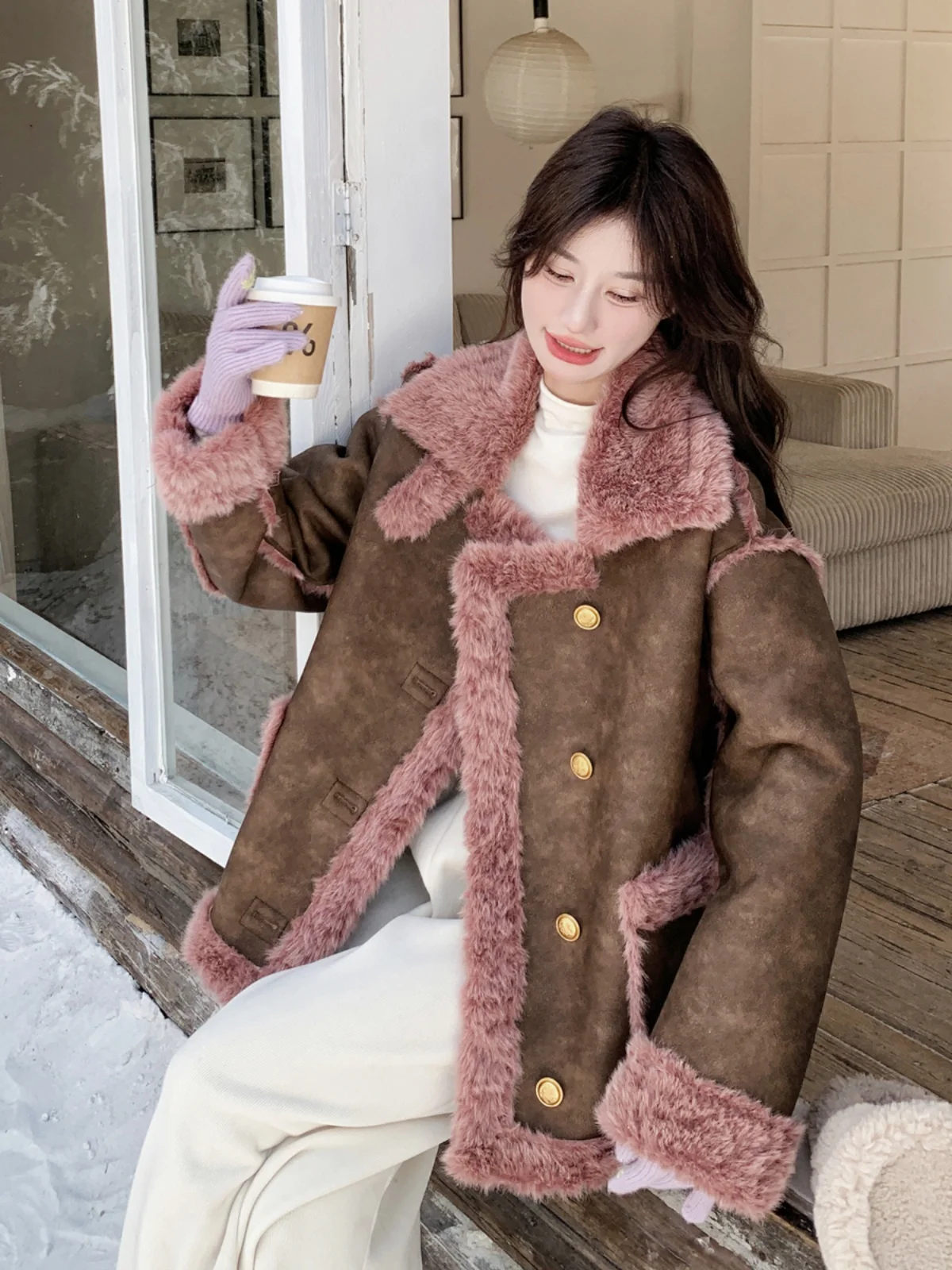 Кофейный цвет меховая интегрированная верхняя одежда из овечьей шерсти женская