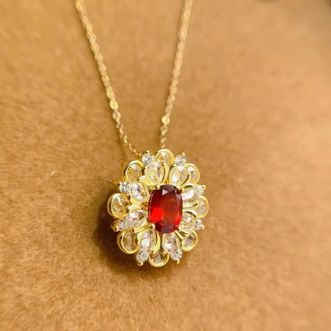 Изящные Ювелирные изделия натуральный гранат с полной четкостью женская