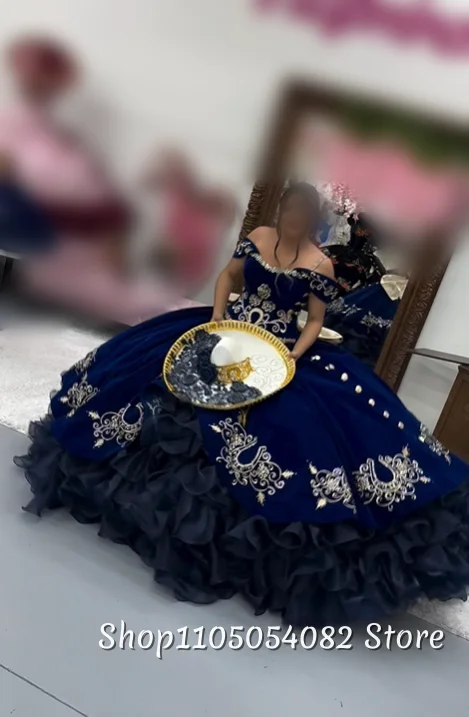 Фото Великолепное темно-синее марокканское платье Quinceanera по индивидуальному заказу, кружевное платье с открытыми плечами и аппликацией, пышный подол со шлейфом, пятинадцать платьев для взрослых №2