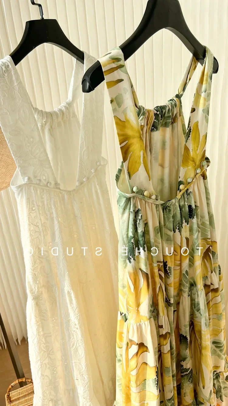 Элегантное длинное платье для отпуска летнее настроение полное цветов и белого