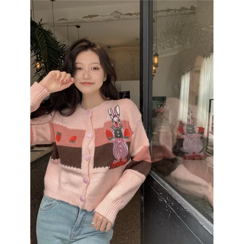 Розовый свитер женский дизайн чувственная ниша осень/зима 2023 консервативный