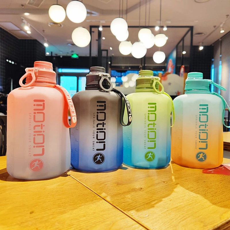 

2,2 л 74 унции большой чайник с соломенной чашкой маркер емкости портативный фитнес на открытом воздухе тренажерный зал горячий градиент спор...