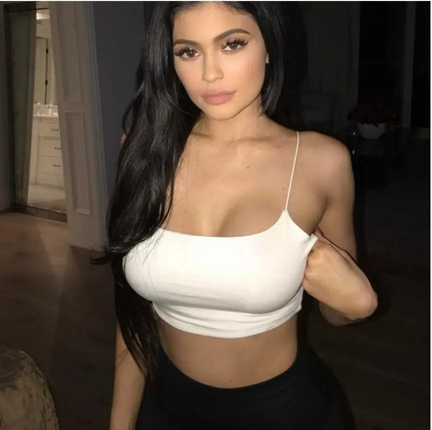 Женский однотонный жилет с открытой спиной и пупком