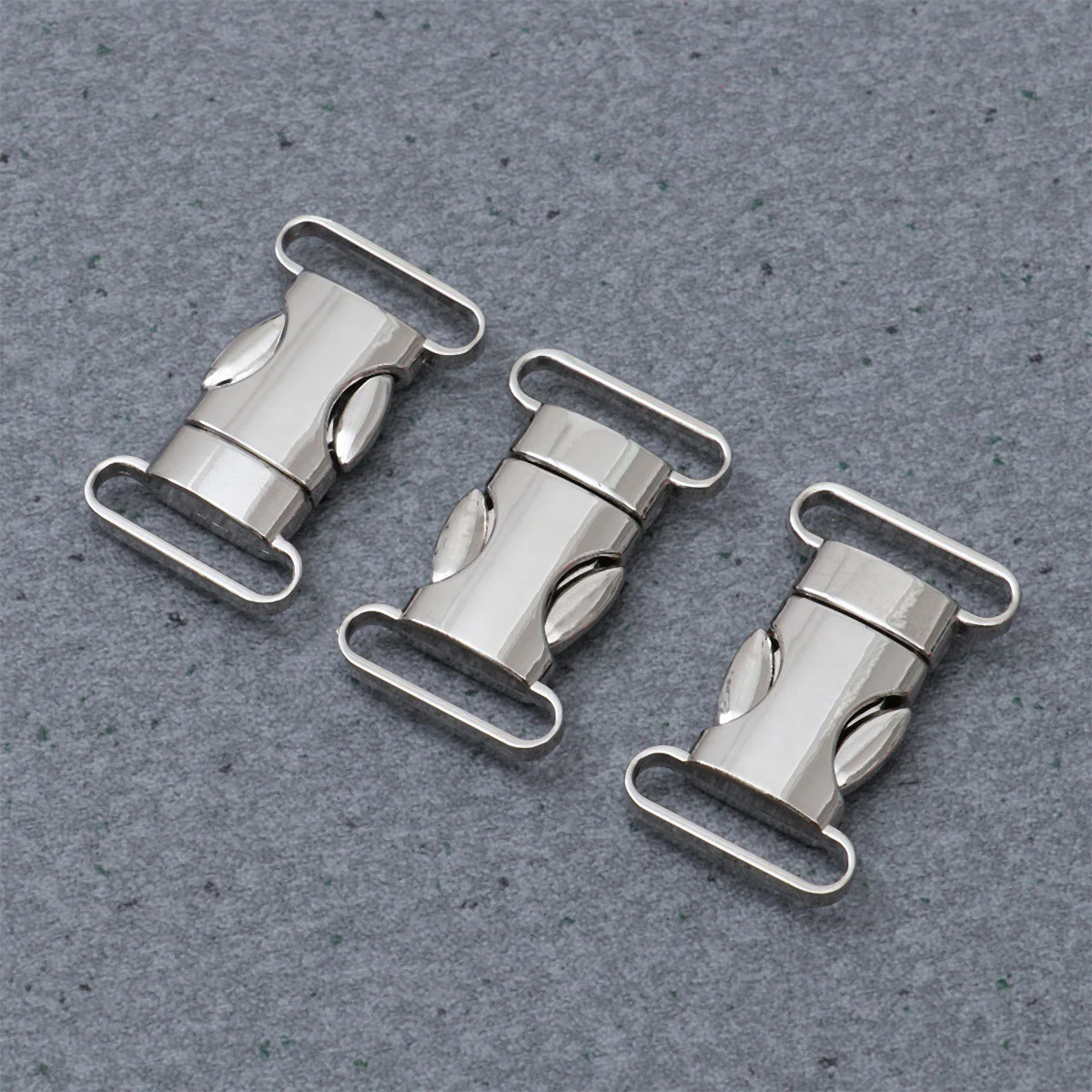 

10pcs Metal Safety Buckle Useful Portable Safety Buckles Side Release Buckles for Outside