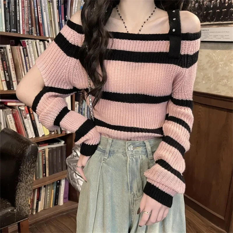 

Женский трикотажный свитер без бретелек, с длинным рукавом и воротником-лодочкой