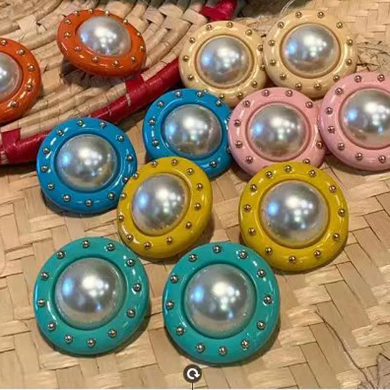 

Vintage Geometric Round Earrings For Women Fashion Jewelry New Punk Large Big Stud Earrings for Girls Trend Brincos Party Gifts