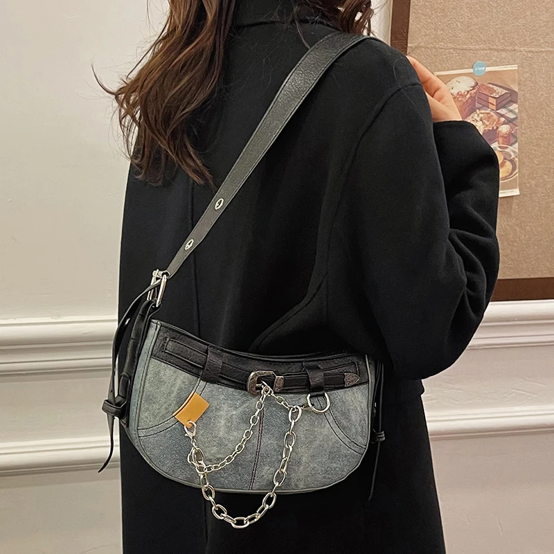 Женская джинсовая сумка на плечо в винтажном стиле с цепочками из джинсового