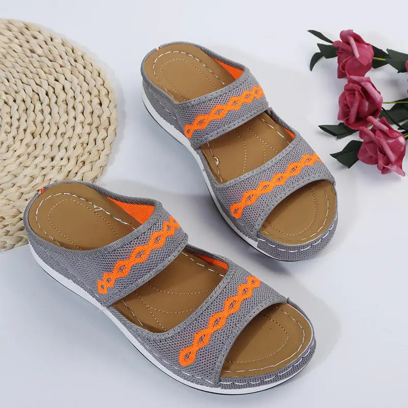 2023 Summer Slope Heel Embroidered Sandals Women's Casual Lightweight Breathable Sandals Wear Double Row Sandals Outside