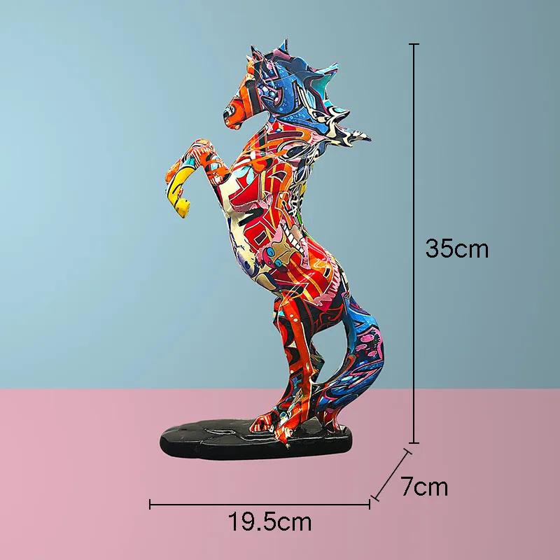 

Скульптура лошади граффити из смолы