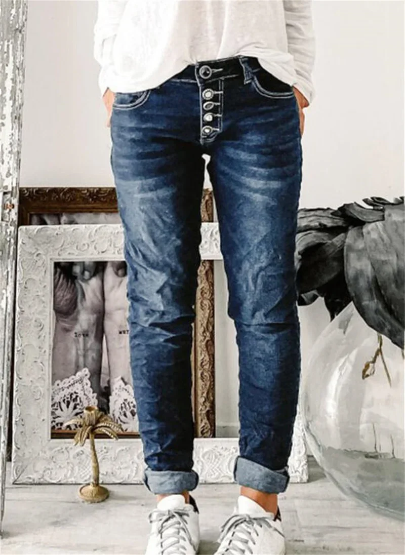 Рисунок 5 - Винтажные однобортные женские джинсы со средней талией