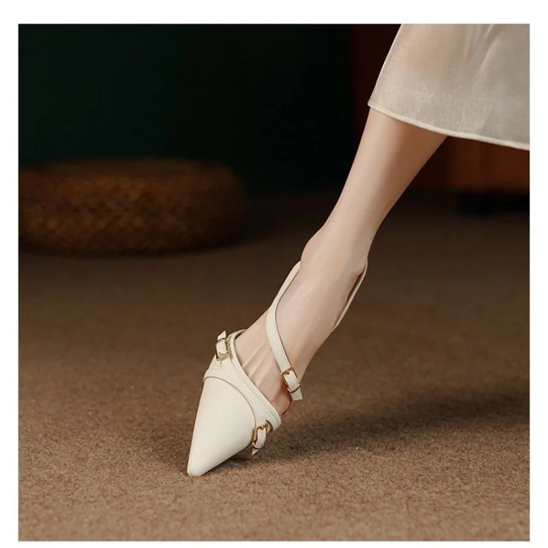 

Sandals Elegant Woman Shoes with Low Heels Comfortable Pointed Toe Luxury News Trends 2023 Free Shipping Sexy Fashion Rivet Pump