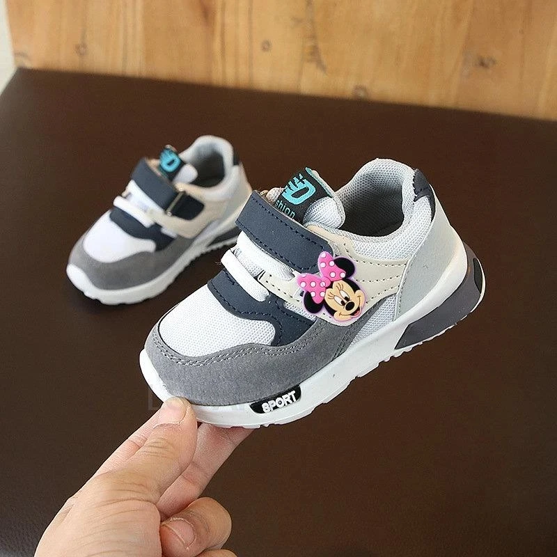 Детские кроссовки для мальчиков и девочек дышащие с мультяшным героем Диснея