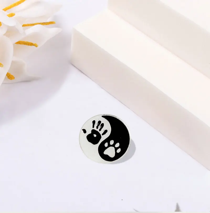 

10 PCS / LOT Give me five! pin palm and paw pins Cute Dog puppy Cat Kitten Brooch Pins DIY Badge Gift Jewelry for women girl