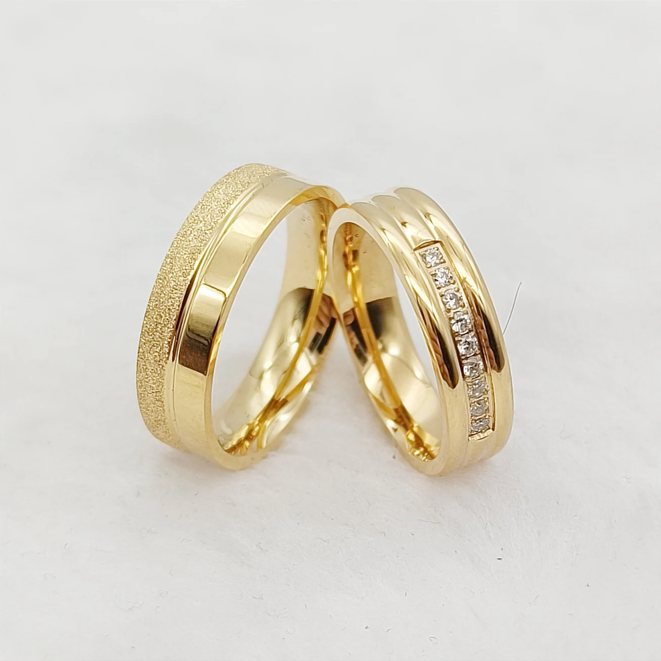 

1 Pair High Quality Marriage Anniversary Wedding Rings for Couples Lovers Men's Frosted 24k Gold Plated Titanium Jewelry