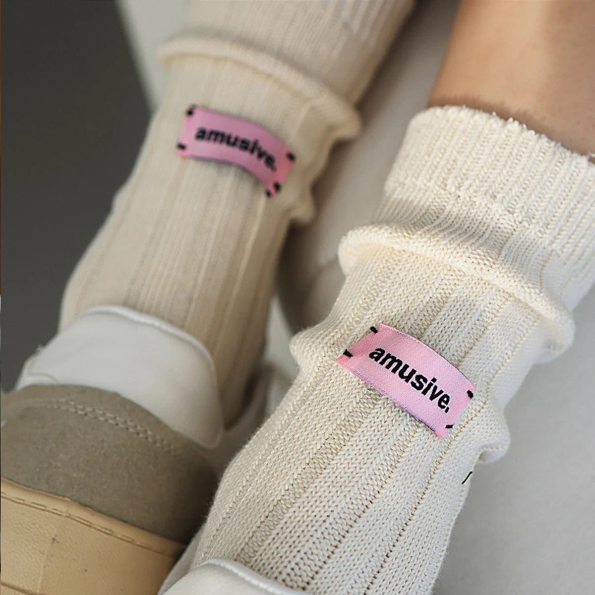 

Retro Pink Label Thick Thread Mid-thigh Socks Double-needle Knitted Korean Simple Solid Color Women Couples Sports Stacked Socks