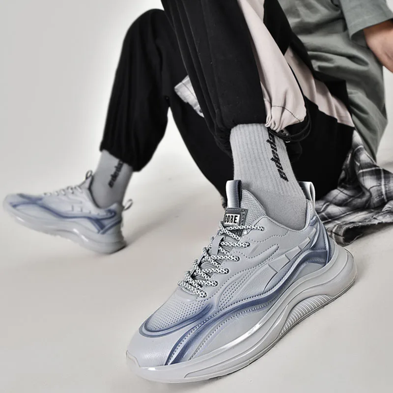 Spring and Autumn New Fashion Thick Bottom Sneakers Casual Trend of Youth Trend Shoes Running Shoes Sneakers