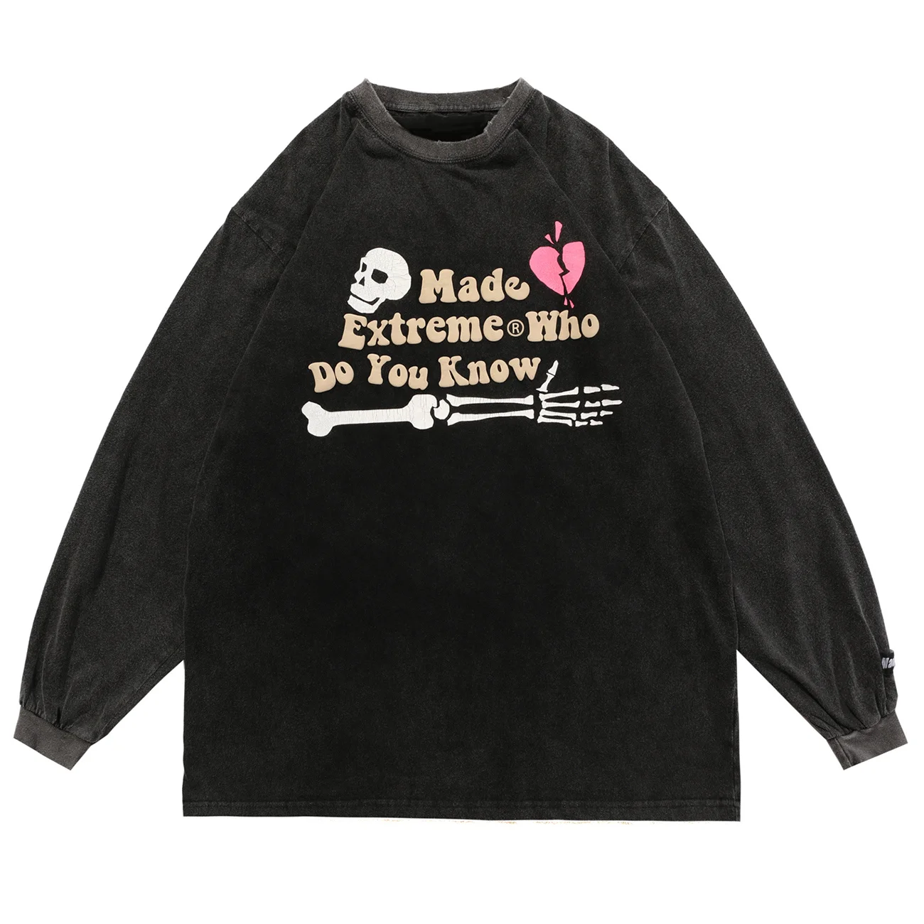 

Футболка оверсайз в стиле хип-хоп с эффектом потертости