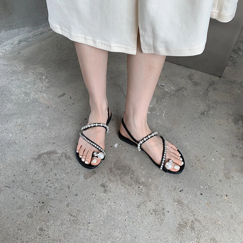 

2022 New Arrivals Women Slippers CLip Toe Pearl Design Black White Rhinestone Crrstal Dress Sandals Flats Heeled Elastic Band