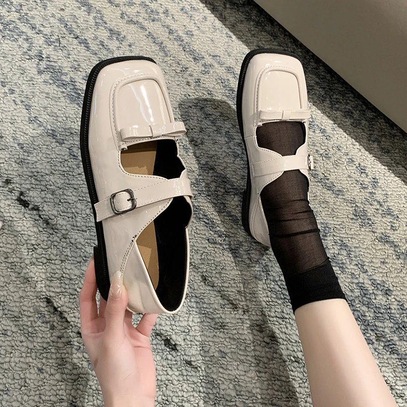 

Сандалии женские с квадратным носком, босоножки с бантом и закрытым носком, модная удобная элегантная повседневная обувь на плоской подошве, лето