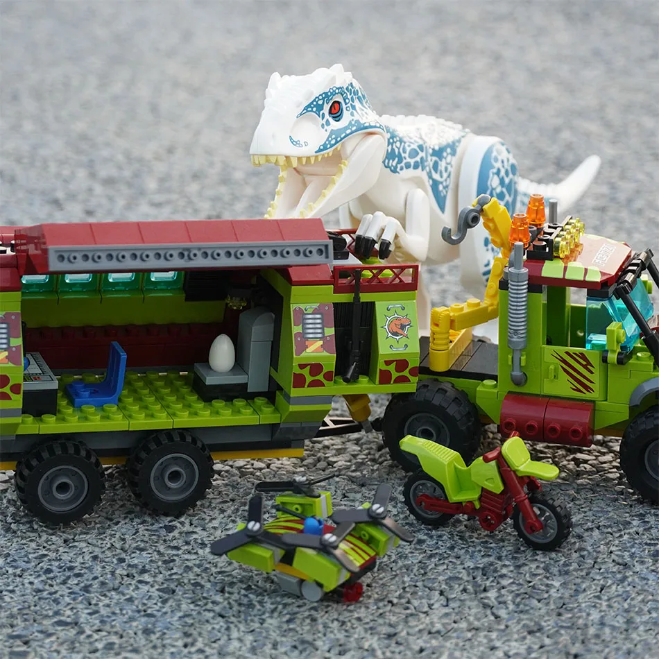 Конструктор тираннозавр детский грузовик из серии Мир Юрского периода игрушка
