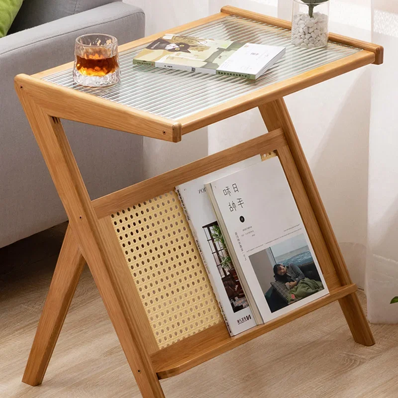 Деревянный журнальный столик