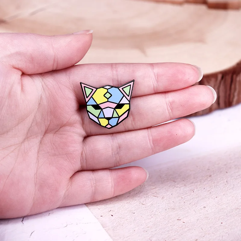 Милая эмблема кота креативная металлическая брошь с мультяшным животным модная