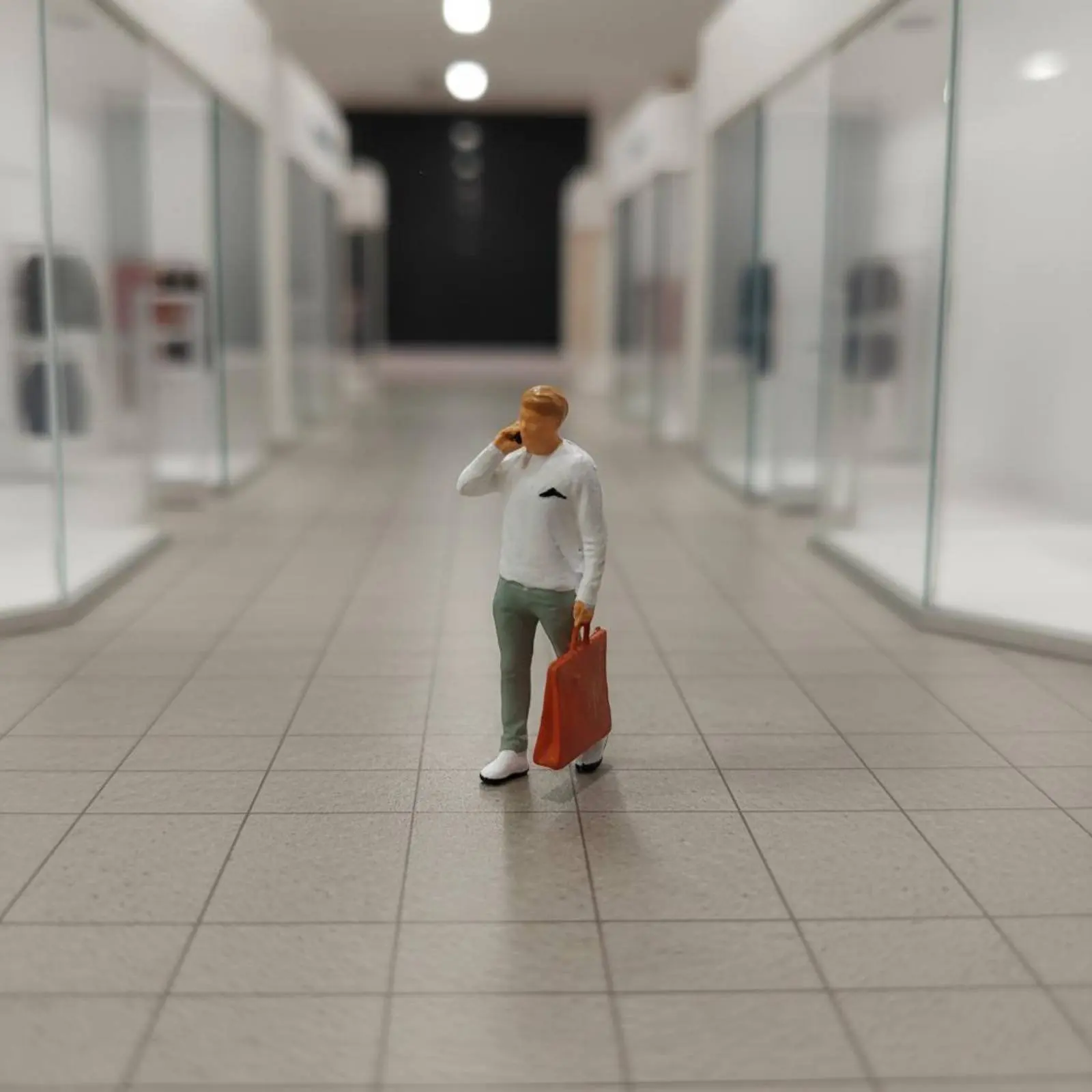 Фото Набор из 6 коллекционных миниатюрных фигурок покупателей, масштаб 1:64, ручная роспись №3