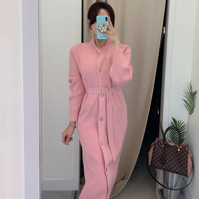 

OL Chic Korea Autumn O Neck Single Breasted Slim Long Pink Knitted Dress with Belt Women White Black Fashion Sweaters