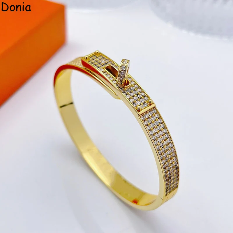 

Donia jewelry European and American fashion luxury pig nose copper micro-set AAA zircon buckle word bracelet couple bracelet