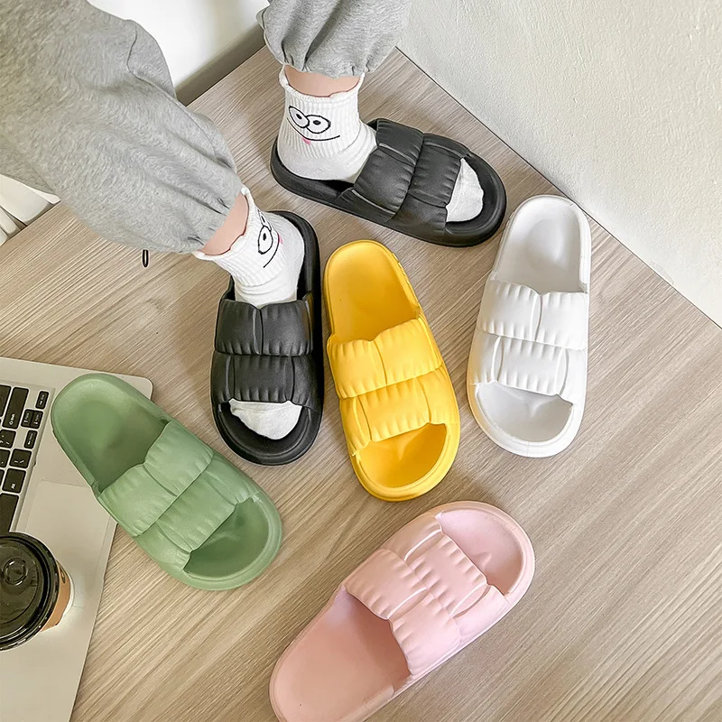 

Women Indoor Slippers Floor Flat Shoes Summer Non-slip Bath Home Slippers Female Comfortable Flip flop 2022 Zapatillas de hombre