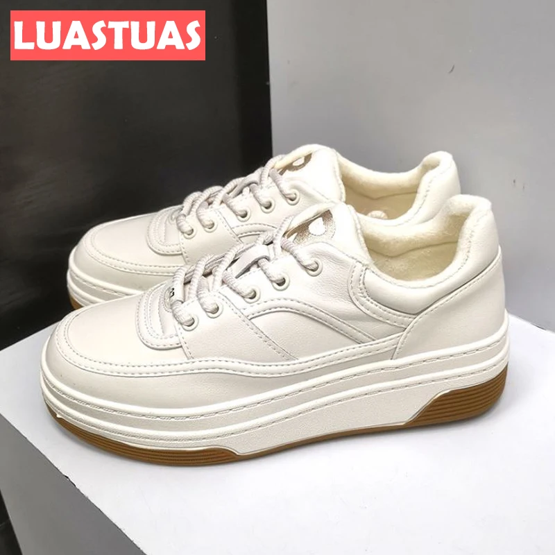 

Женские кроссовки из натуральной кожи с круглым носком, Размеры 35-39