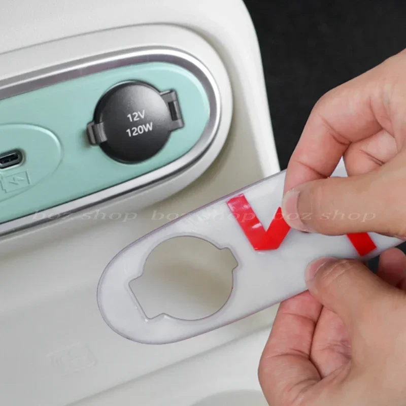 Зарядная панель декоративная наклейка для ORA 03 2023 2024 автомобильная USB-панель